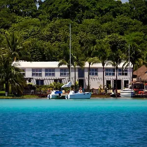 The Yak House - Hostel Bacalar
